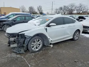 Chrysler 200 LIMITED 3.6L 6 2016