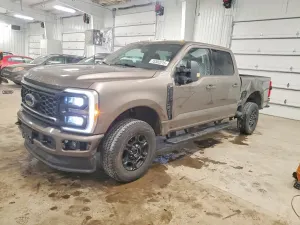 Ford F-250 SUPER DUTY 7.3L 8 2023