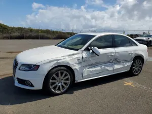 Audi A4 PREMIUM PLUS 2.0L 4 2012