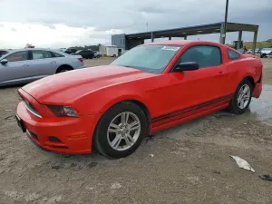 Ford Mustang 3.7L 6 2013