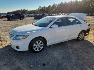Toyota Camry BASE 2.5L 4 2011