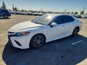 Toyota Camry L 2.5L 4 2018