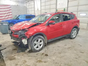 Toyota Rav4 XLE 2.5L 4 2014