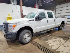 Ford F-350 SUPER DUTY 6.2L 8 2011