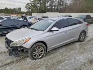 Hyundai Sonata SE 2.4L 4 2015
