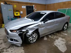 Ford Fusion SE 1.6L 4 2013