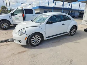 Volkswagen Beetle 1.8L 4 2016