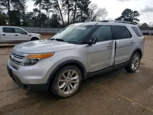 Ford Explorer XLT 3.5L 6 2013