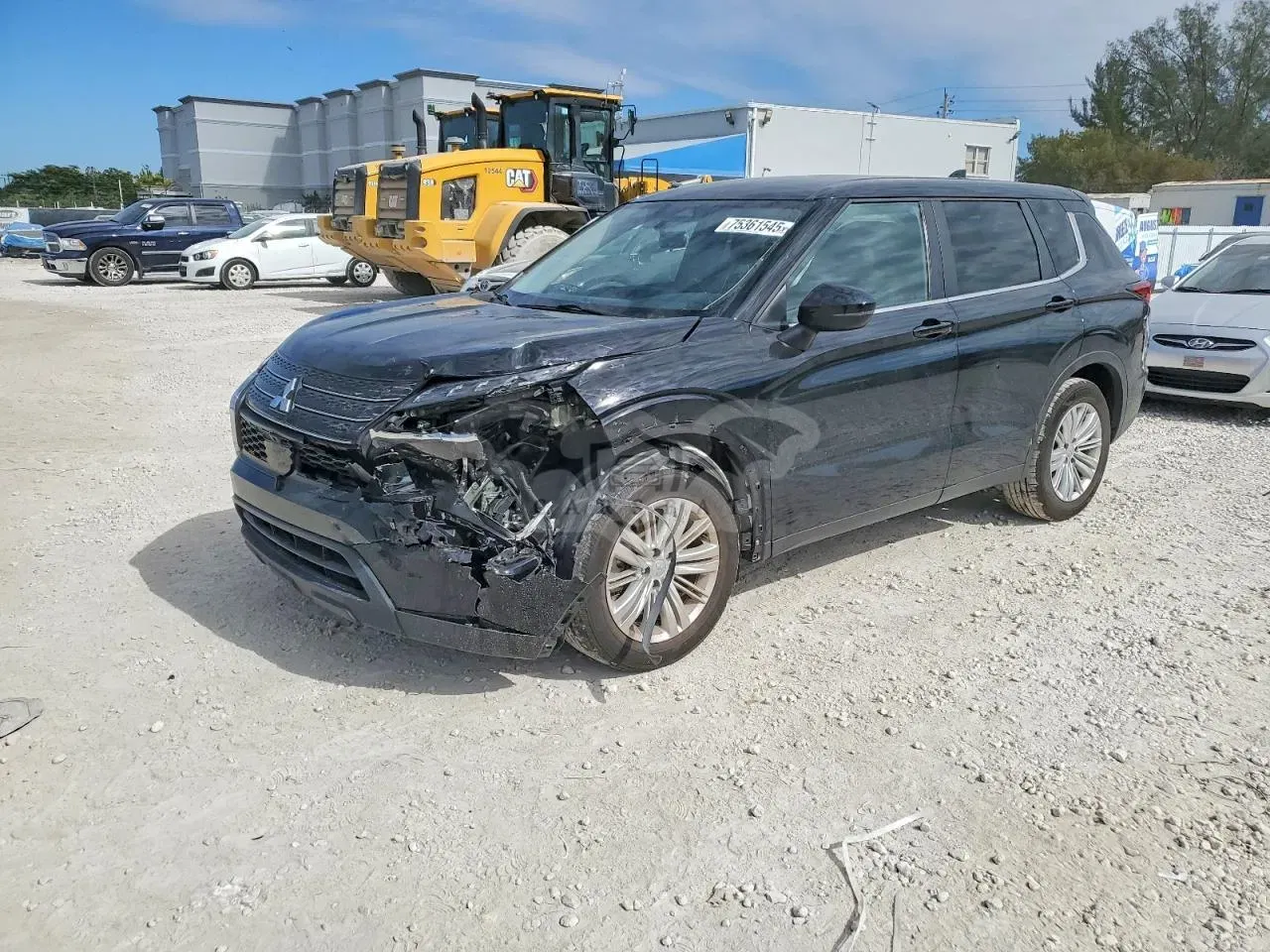 Mitsubishi Outlander ES 2.5L 4 2023