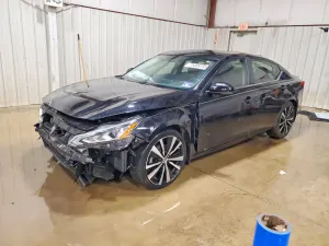 Nissan Altima SR 2.5L 4 2019