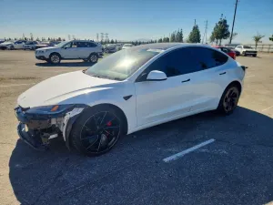 Tesla Model 3 2024