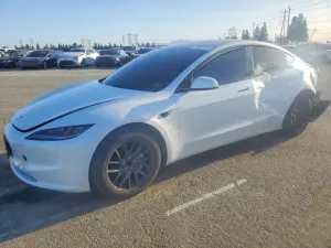 Tesla Model 3 2025