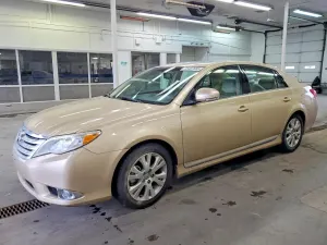 Toyota Avalon BASE 3.5L 6 2011