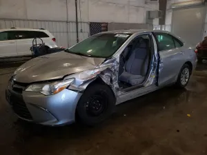 Toyota Camry LE 2.5L 4 2017