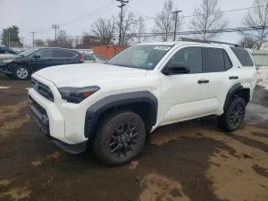 Toyota 4Runner SR5 2.4L 4 2025