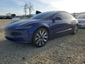 Tesla Model 3 2025
