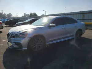 Volkswagen Passat R-LINE 1.8L 4 2017