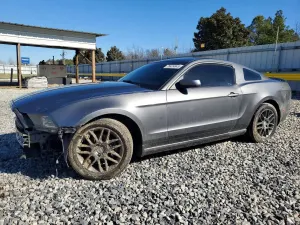 Ford Mustang 3.7L 6 2014