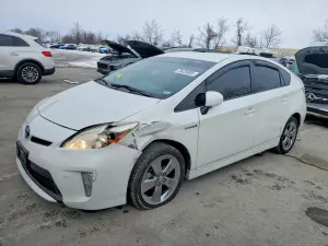 Toyota Prius 1.8L 4 2013