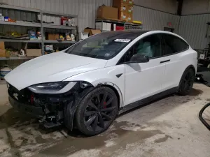 Tesla Model X 2019