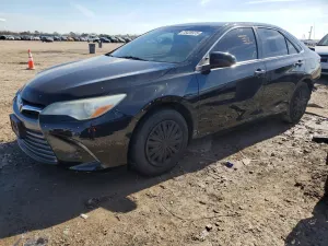 Toyota Camry LE 2.5L 4 2015