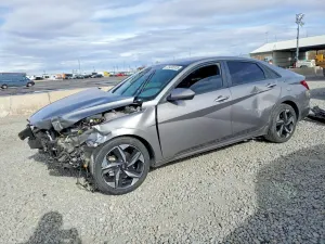 Hyundai Elantra SEL 2.0L 4 2023