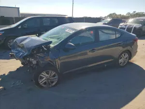 Hyundai Elantra SEL 2.0L 4 2020