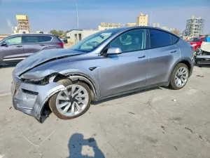 Tesla Model Y 2026