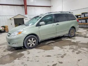 Toyota Sienna XLE 3.5L 6 2009