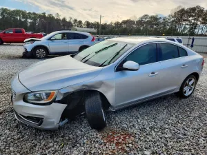 Volvo S60 PREMIER 2.0L 4 2015