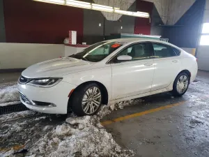 Chrysler 200 LIMITED 2.4L 4 2015