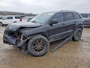 Jeep Grand Cherokee LAREDO 3.6L 6 2017