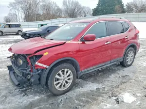 Nissan Rogue SV 2.5L 4 2017