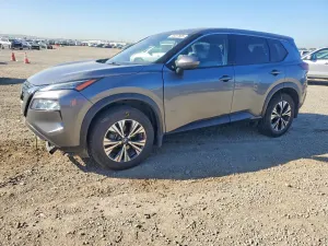 Nissan Rogue SV 2.5L 4 2021