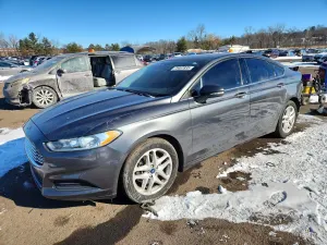 Ford Fusion SE 2.5L 4 2015