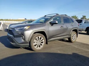 Toyota Rav4 XLE PREMIUM 2.5L 4 2025