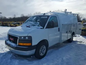 GMC Savana 6.6L 8 2021