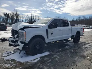 Ford F-250 SUPER DUTY 6.7L 8 2025
