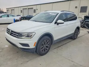 Volkswagen Tiguan SE 2.0L 4 2020