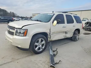 Chevrolet Tahoe K1500 LTZ 5.3L 8 2013
