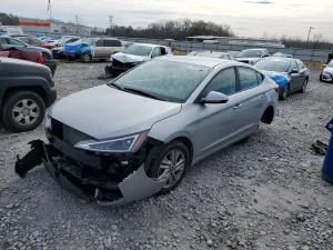 Hyundai Elantra SEL 2.0L 4 2020