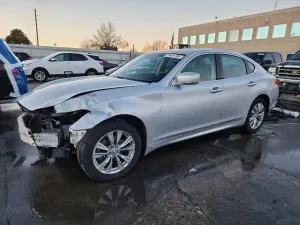 Infiniti M37 X 3.7L 6 2012