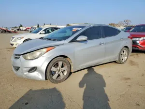 Hyundai Elantra 1.8L 4 2013