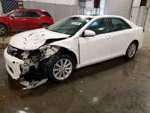 Toyota Camry BASE 2.5L 4 2012
