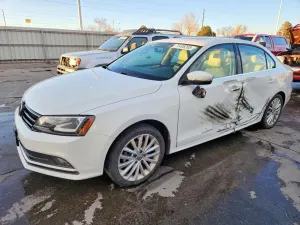 Volkswagen Jetta SE 1.8L 4 2015