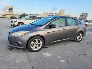 Ford Focus SE 2.0L 4 2014