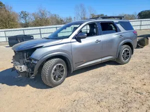 Nissan Pathfinder SV 3.5L 6 2023