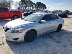 Nissan Altima 2.5L 4 2015