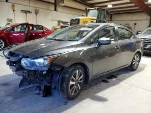 Nissan Versa SV 1.6L 4 2020