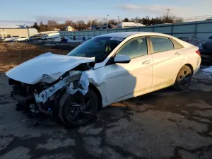 Hyundai Elantra 2.0L 4 2023